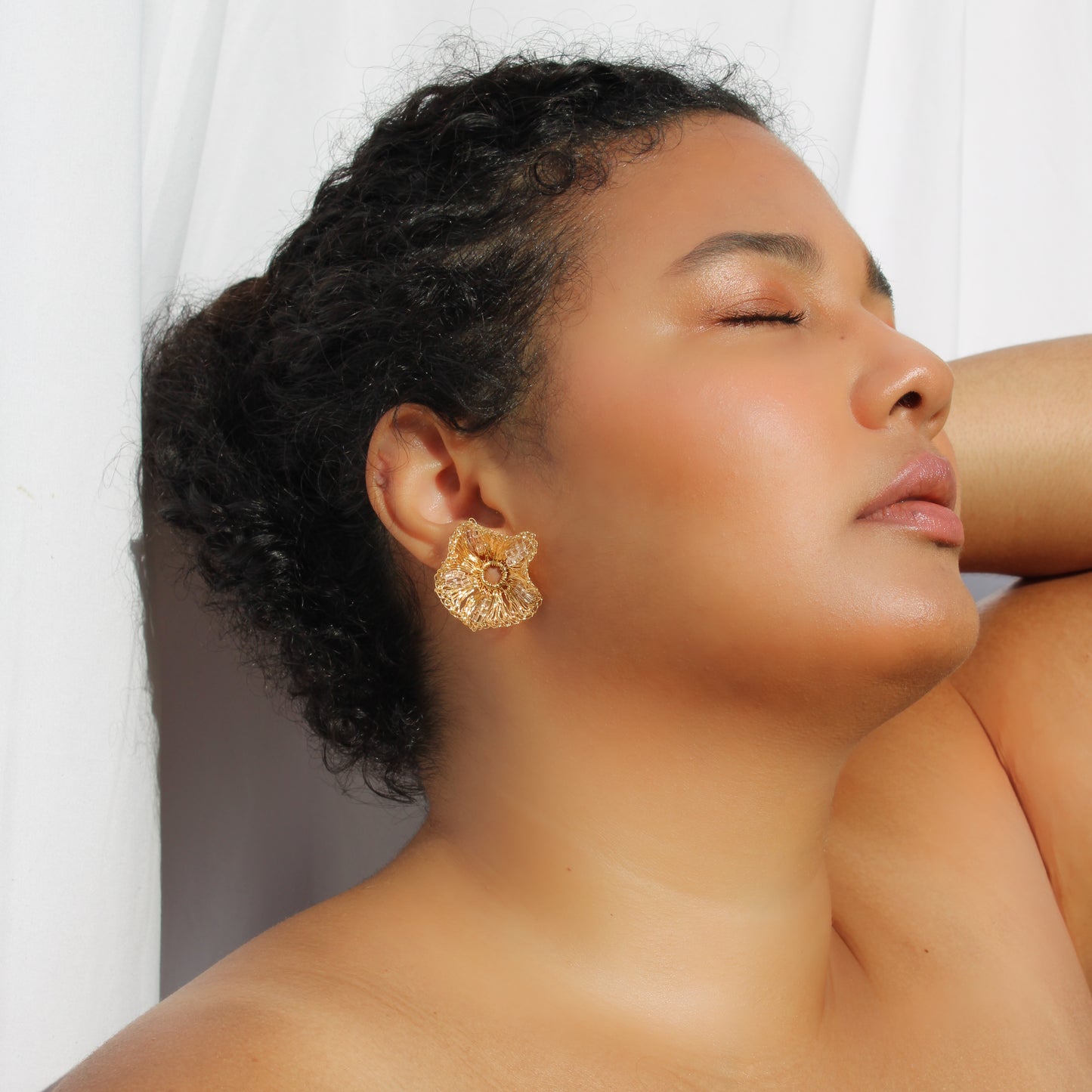 Mini Ruffled crochet post and clip beaded earrings. 18 karat gold filled copper wire, Handmade crochet flower gold earrings