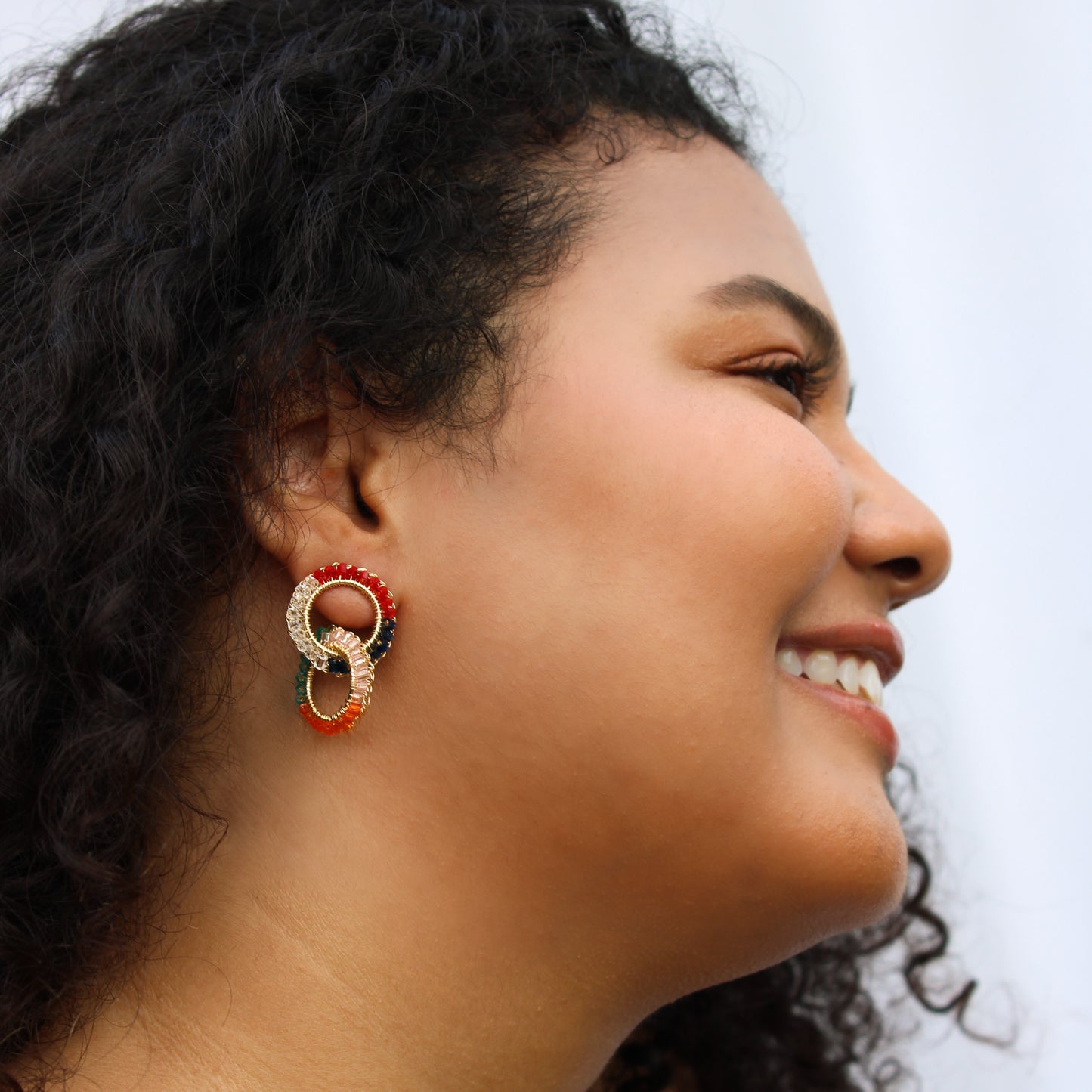Crochet beaded geometric earrings. 18 karat gold filled copper wire. Super lightweight earrings with colored beads