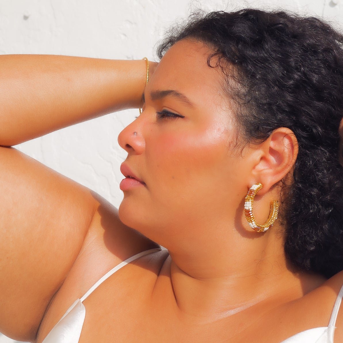 Delicate handmade crochet beaded multicolored earrings  - Gold hoop thin earrings - versatile accessories