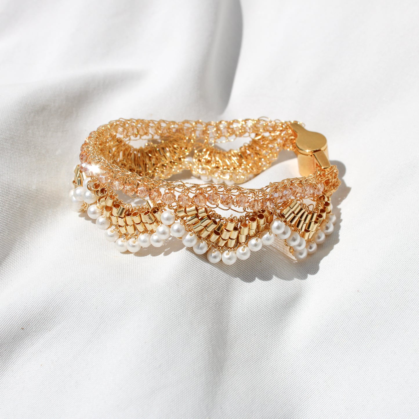 Handmade bracelet with beads, pearls and crystals. Gold beaded bracelet. Pearl and gold jewelry for woman. Perfect gift for friends or your significant other.