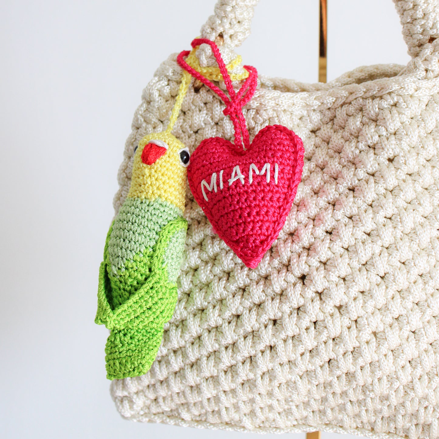Handmade crochet green parrot bag charm. Add a pop of bright color and fun style to your purses or backpacks.
Handmade bright amigurumi bird. decoration for purse, bag or backpack. Perfect gift for friends and family. Add a pop of color and personality to your bags. Animal bag charms