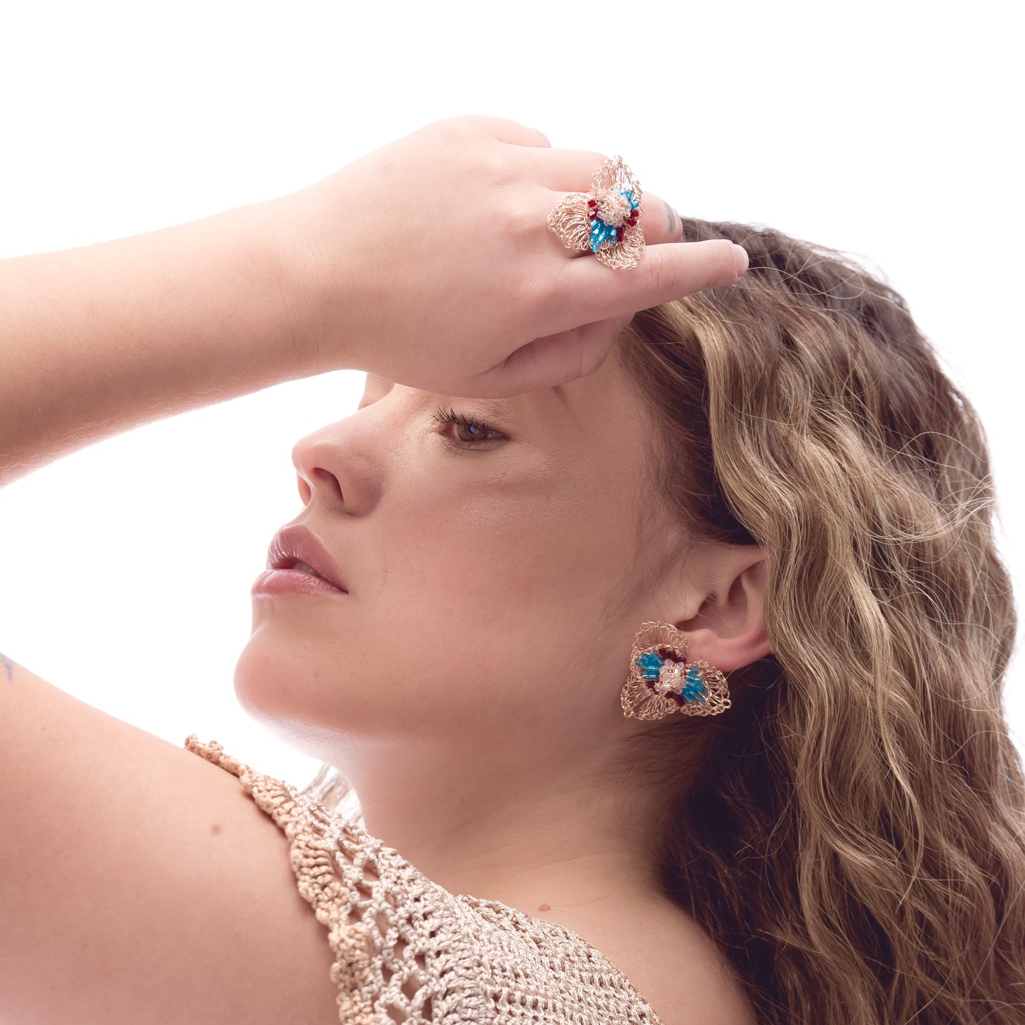 Multi layered 18 Karat Gold Filled Wire Handmade crochet ring. Flower shaped wire crochet ring with colored beads. Made in brazil