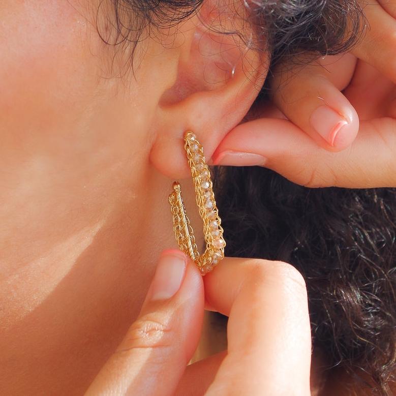 Square geometric hoop earrings. Handmade crochet 18 karat gold filled copper wire. Lightweight square crochet hoops