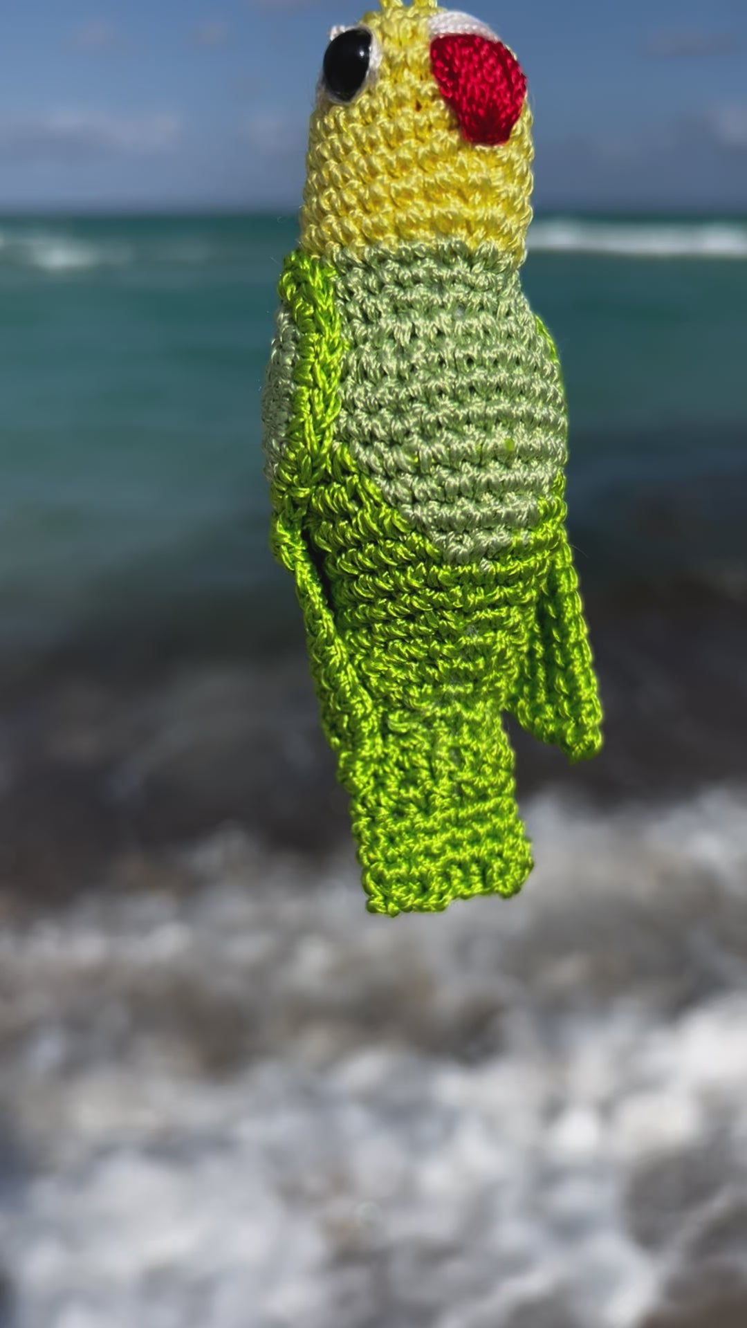Handmade crochet green parrot bag charm. Add a pop of bright color and fun style to your purses or backpacks.
Handmade bright amigurumi bird. decoration for purse, bag or backpack. Perfect gift for friends and family. Add a pop of color and personality to your bags. Animal bag charms