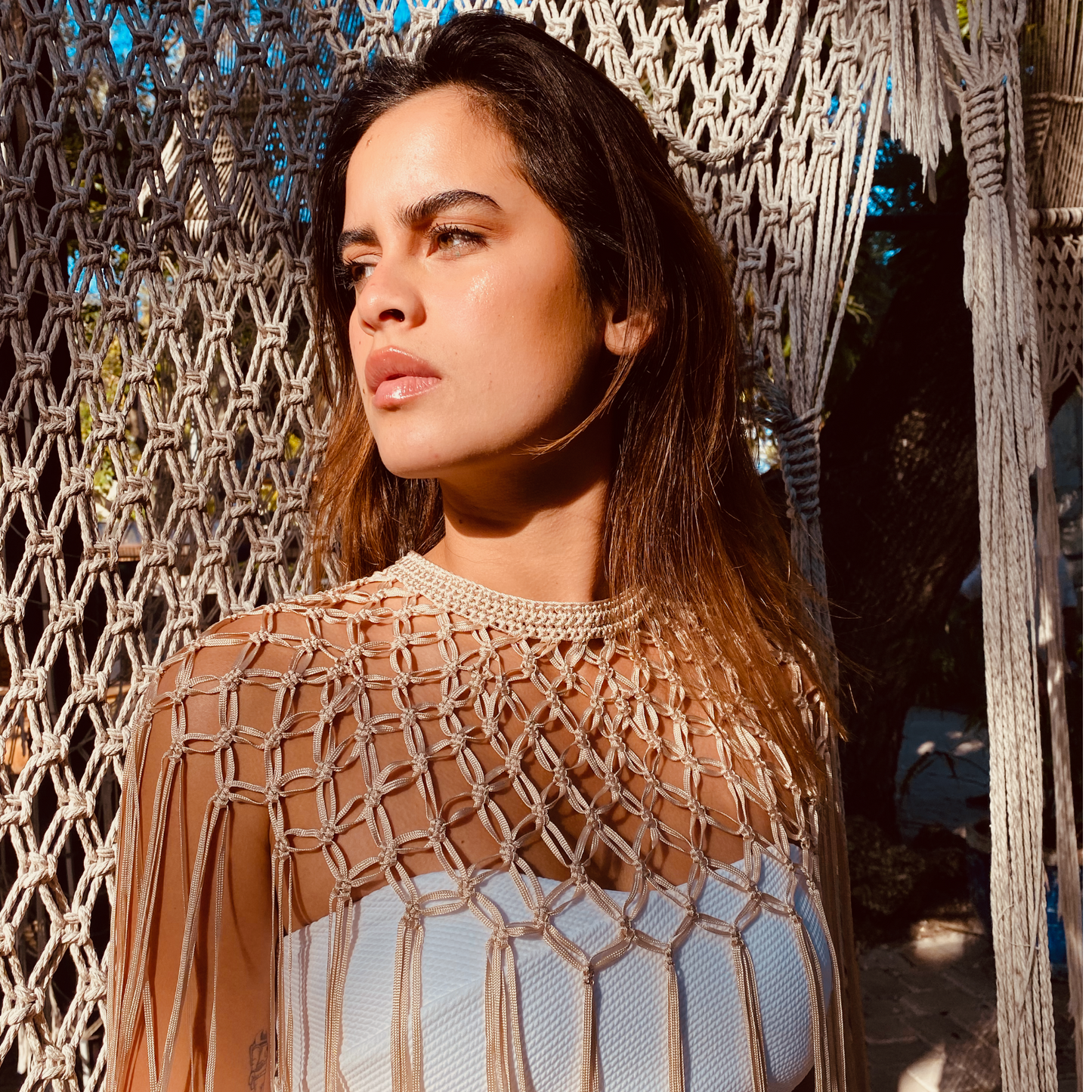 Macrame handmade beige shoulder necklace with button closure, Length: 32