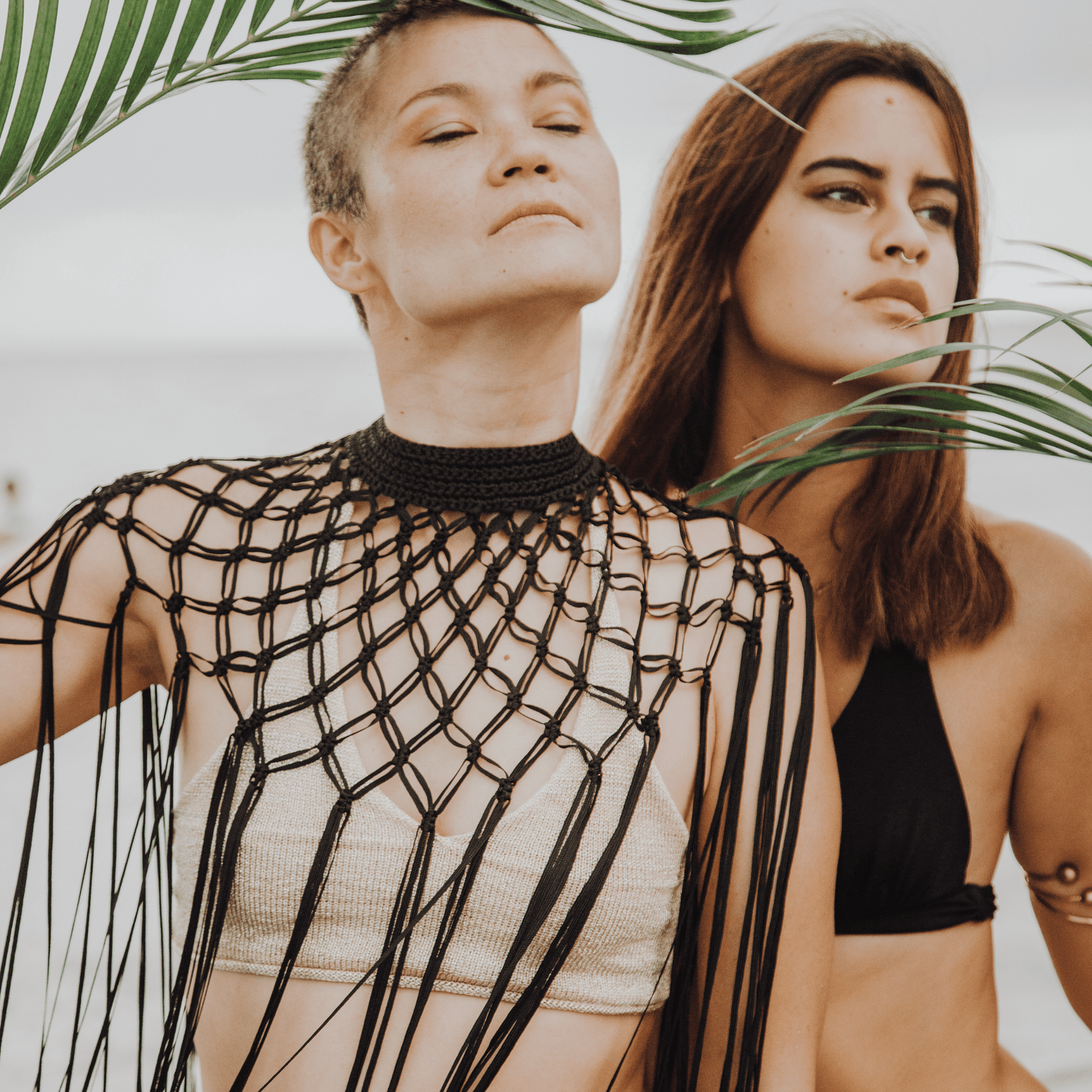 Macrame handmade shoulder necklace with button closure, Length: 32