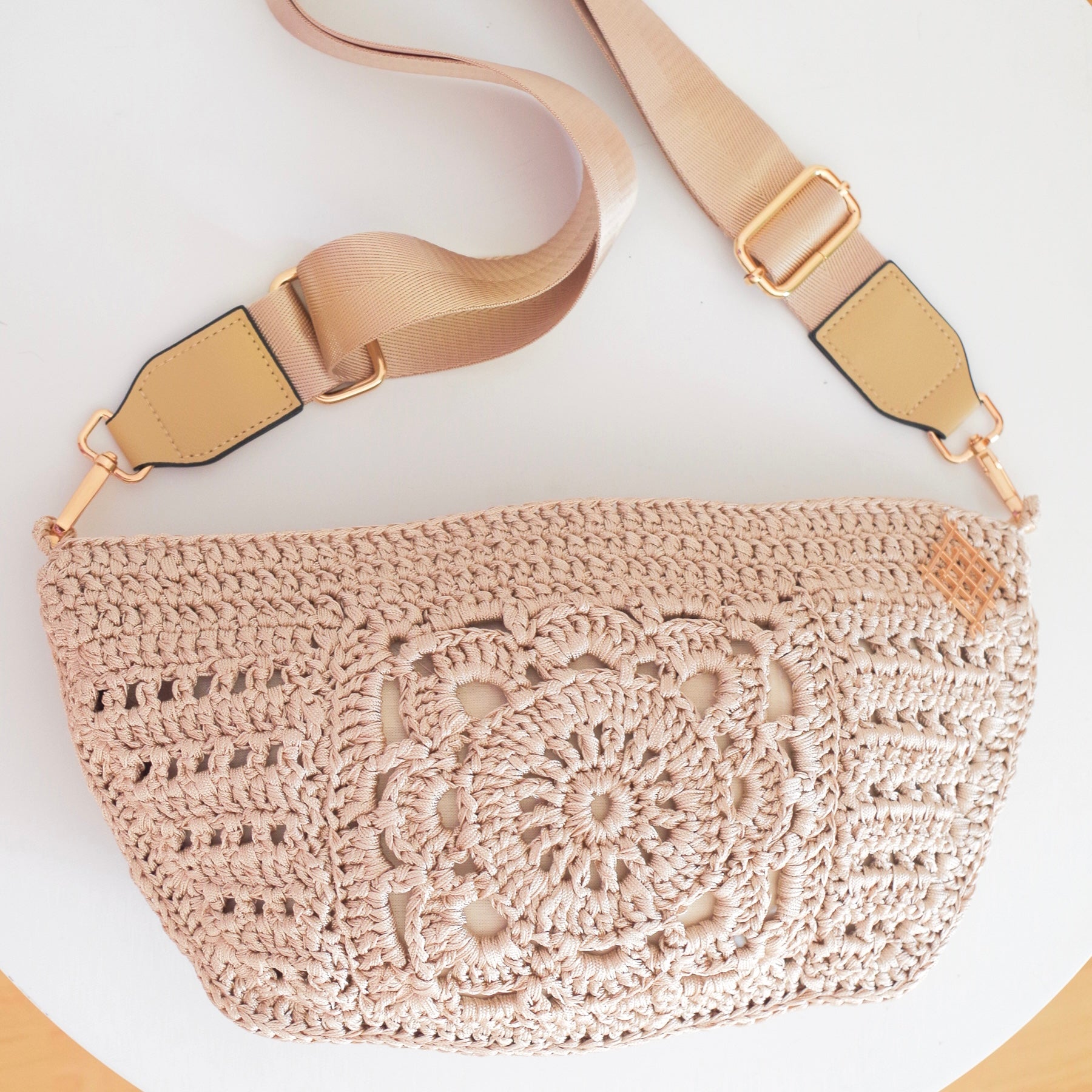 Beige crochet crossbody bag. This sling bag is handmade with granny square design. Crochet handmade fanny pack 