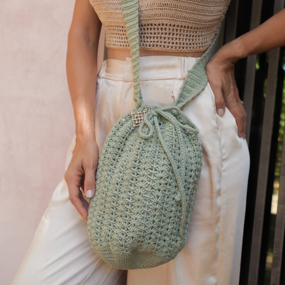 
                      
                        Crochet drawstring bag perfect for travel. Handmade cotton crochet crossbody bag
                      
                    