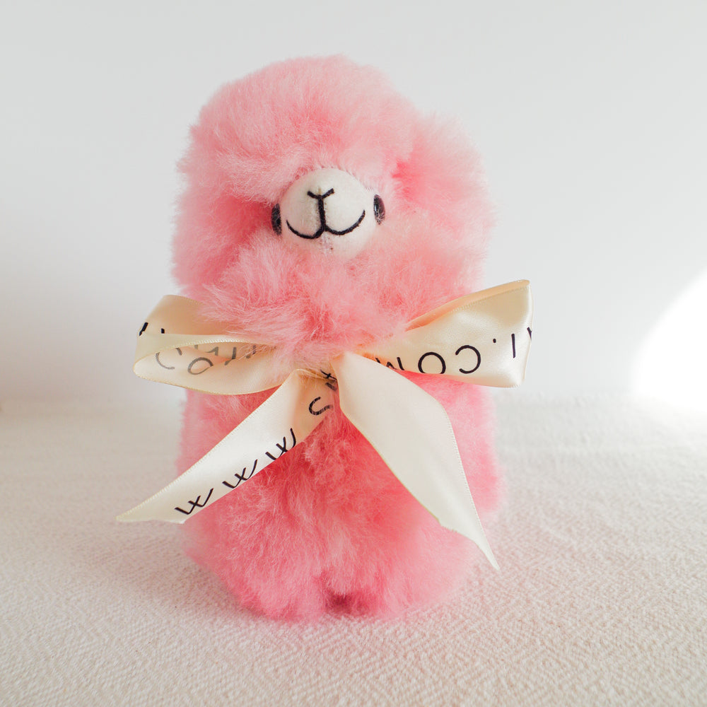 
                      
                        Home decor or gift soft PINK llama plushies. 100% alpaca wool plushies. Made by Bolivian and Peruvian artisans. Chibi cute llama toy
                      
                    