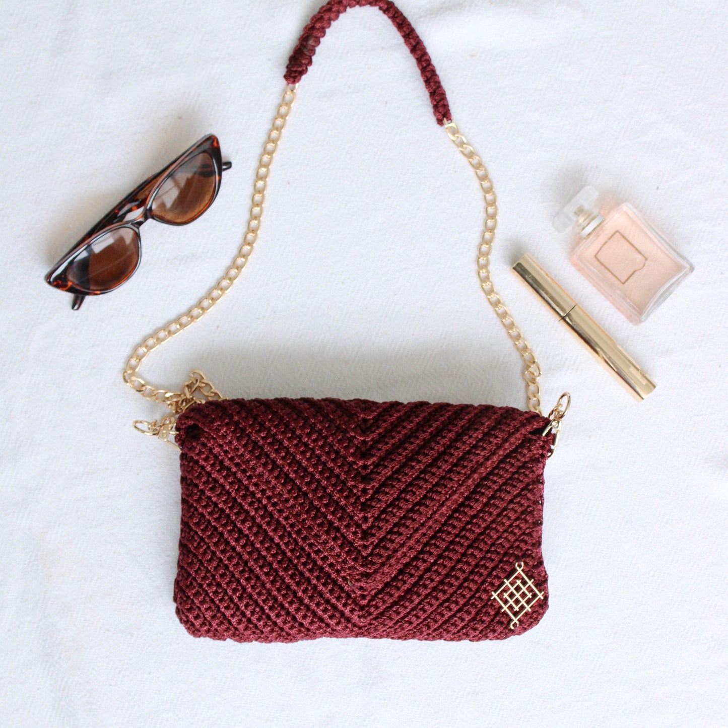 Boho Crochet Envelope Clutch – Crossbody Handbag with Gold Chain - Munai