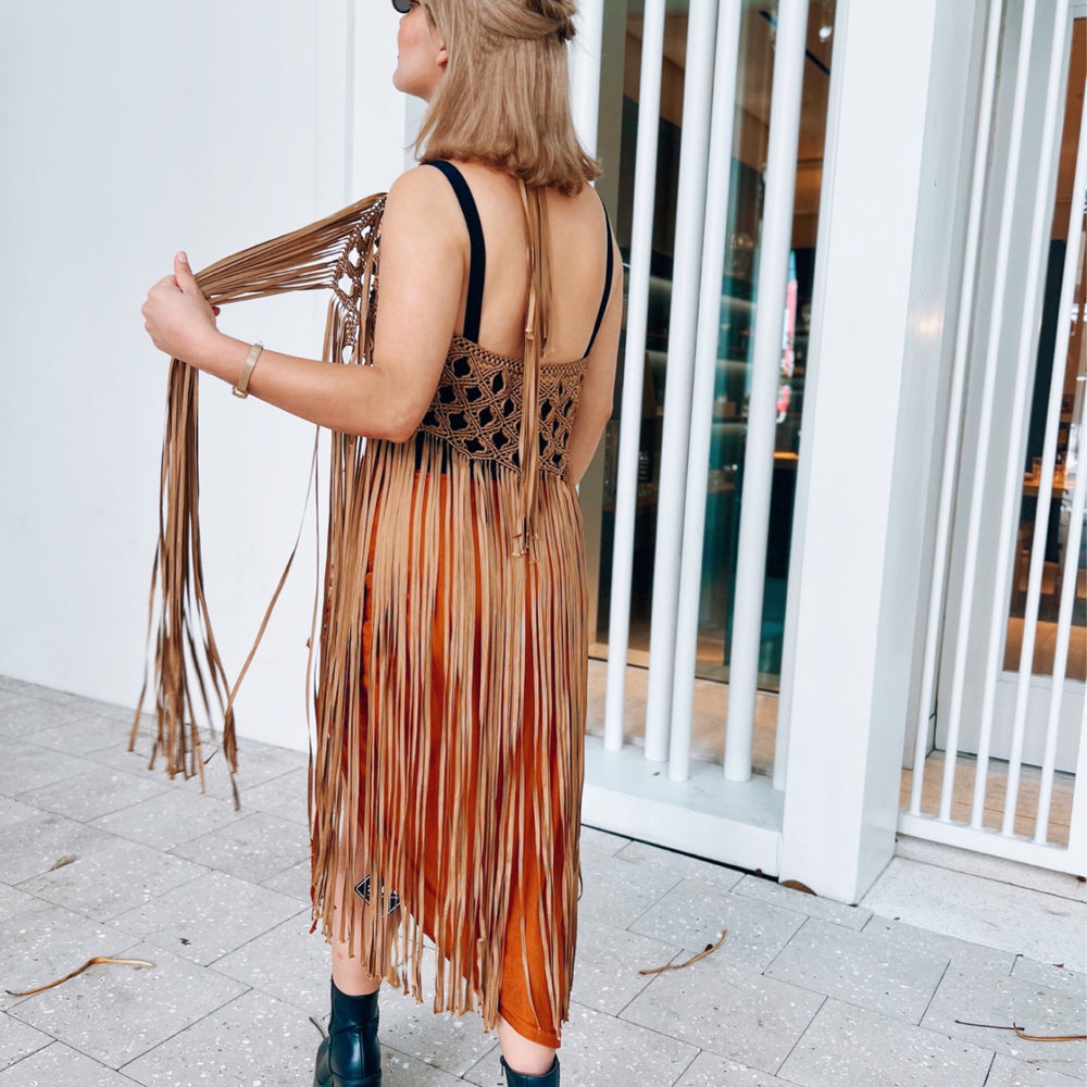 
                      
                        Marina Skirt or Belt Beach Cover Up with tassels. Weaving width: 6" in Fringe length: 26" in approx. Tie Closure. Handmade in Bolivia. Handwash only
                      
                    