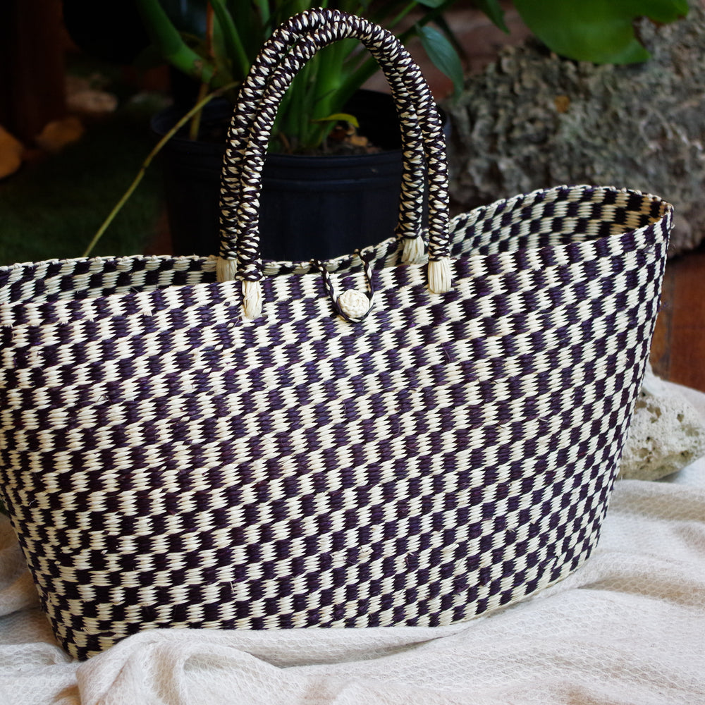 
            
                Load image into Gallery viewer, Checkered Basket Bag
            
        
